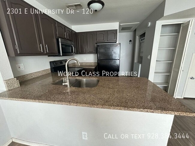 Photo - 2301 E University Dr