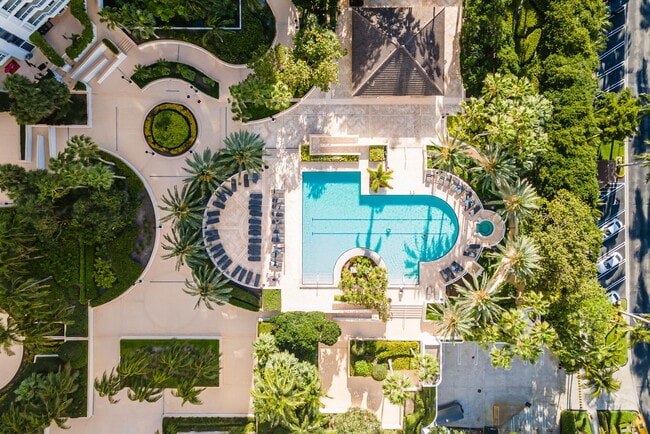 Building Photo - 21205 Yacht Club Dr Unit 2605