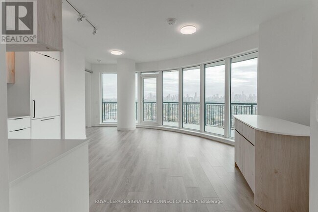 Photo - 1185 Dupont St Unit 1607