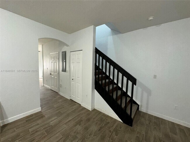 Photo - 4908 SW 141st Ave