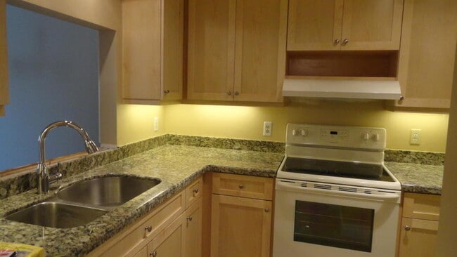 Photo - 2018 SW 29th Ct Unit 6A2
