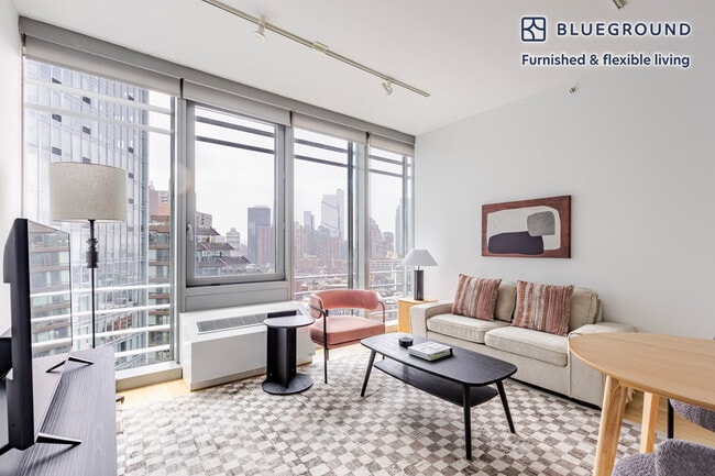 Building Photo - 550 W 54th St Rental