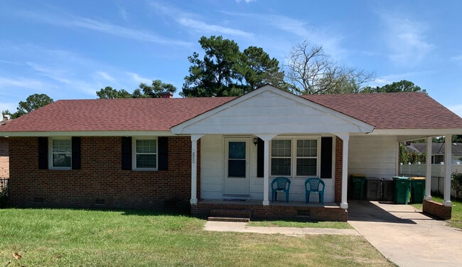 Photo - 2051 Martin Luther King Dr Lumberton, NC 28358