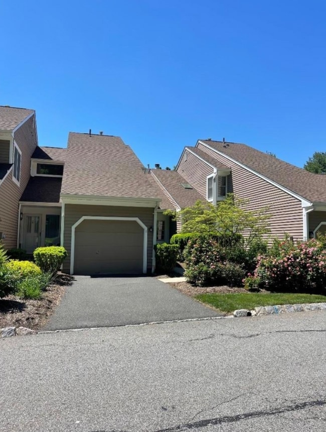 Photo - 7 Dorset Ln