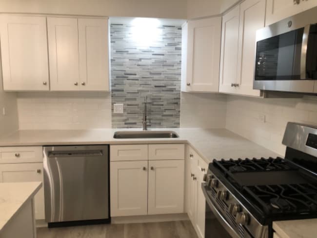 Photo - 154 E Bailey Rd