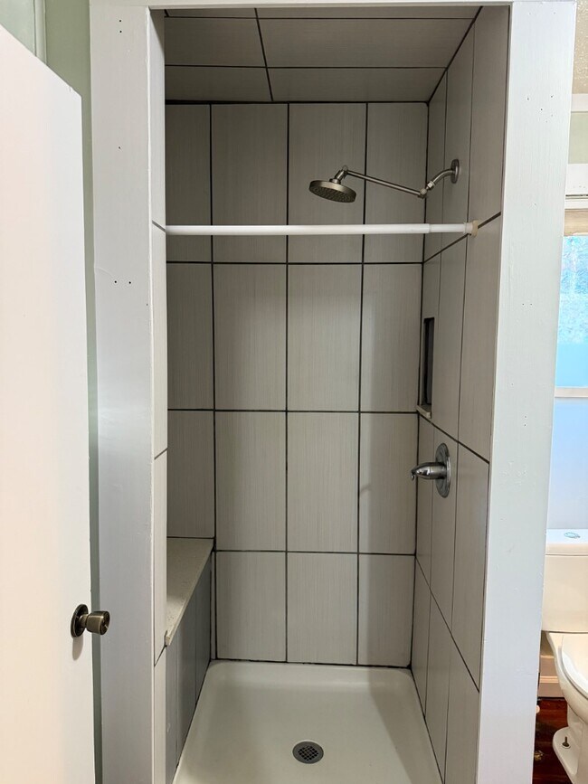 Photo - 3514 Spencer St