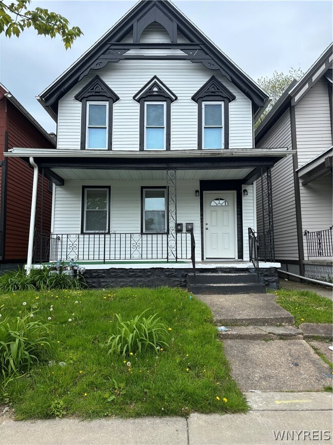 Building Photo - 318 14th St