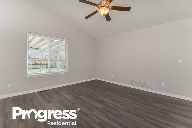 Photo - 6863 Phantom Way