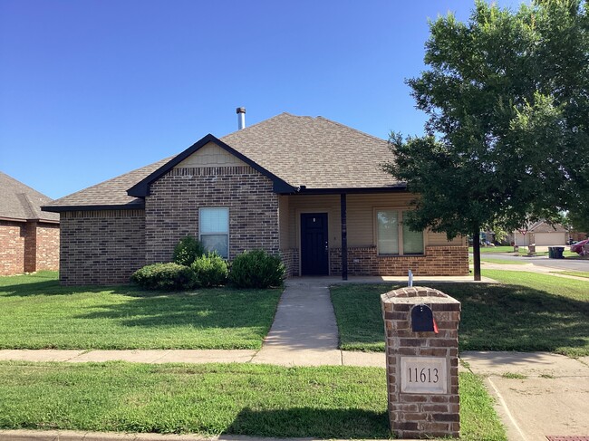 Photo - 11613 SW 20th St House