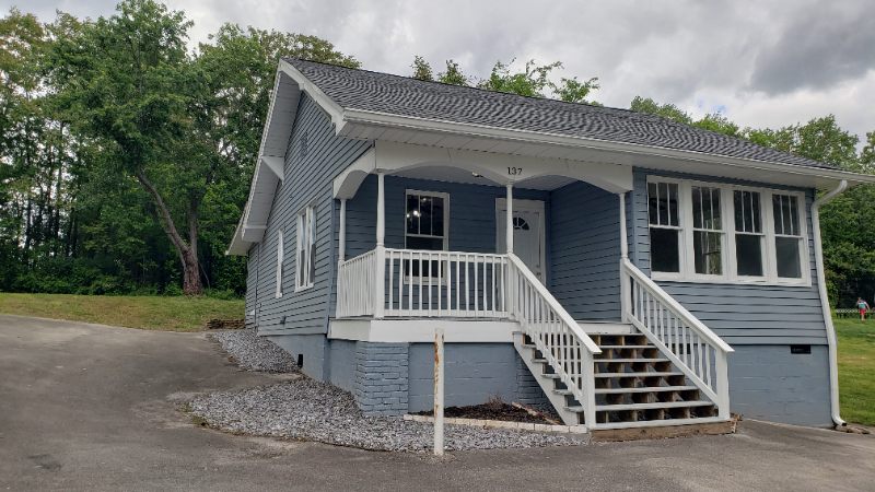 Photo - 137 Oakdale St