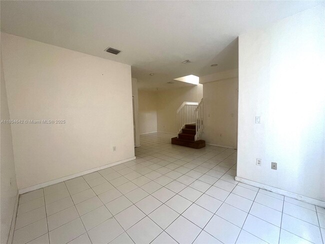 Photo - 1429 SE 24th Ct