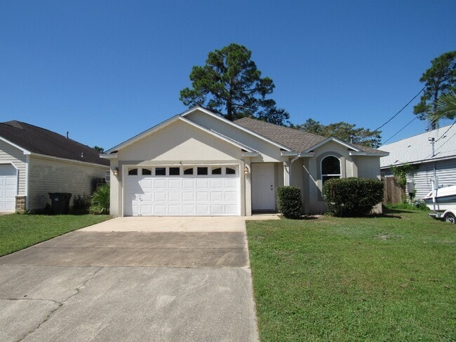 Southwest Pensacola 3BD/2BA with Fenced Ya... - Southwest Pensacola 3BD/2BA with Fenced Ya... Apartment
