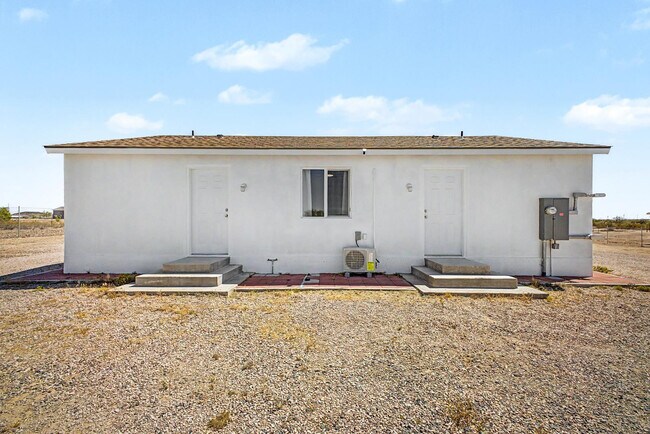 Photo - 34233 W Sahuaro St