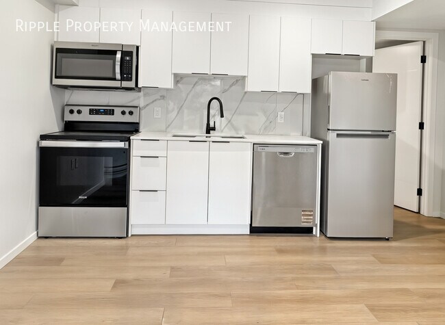 Building Photo - Modern 1 Beds, 1 Baths Basement/Lower | No Pets Allowed