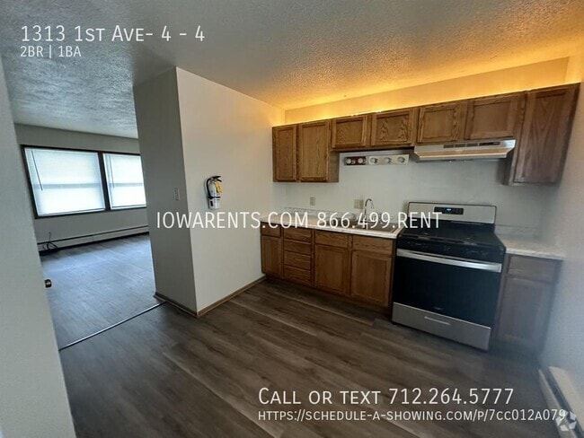 Building Photo - 1313 1st Ave Unit 4 Rental