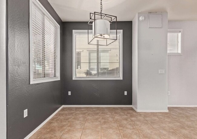 Photo - 3250 W Greenway Rd