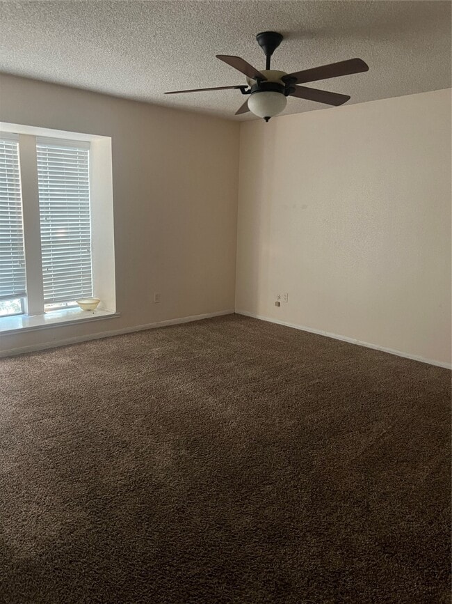 Photo - 14370 Misty Meadow Ln