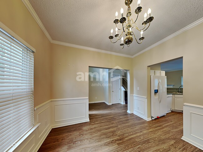 Photo - 18 N Orchard Farms Ave