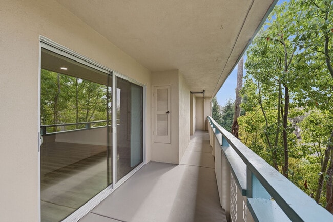 Photo - Fayette Arms Apartments