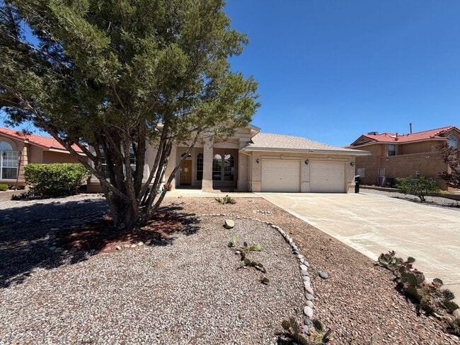 Building Photo - 7281 Spruce Mountain Loop NE
