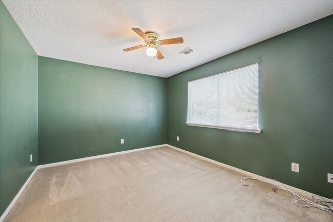 Photo - 19010 Country Square Dr