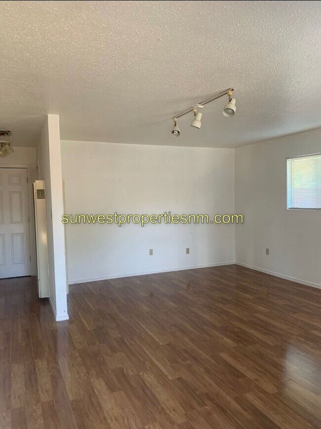 Photo - 1501 Saiz Ln Apartment Unit #1