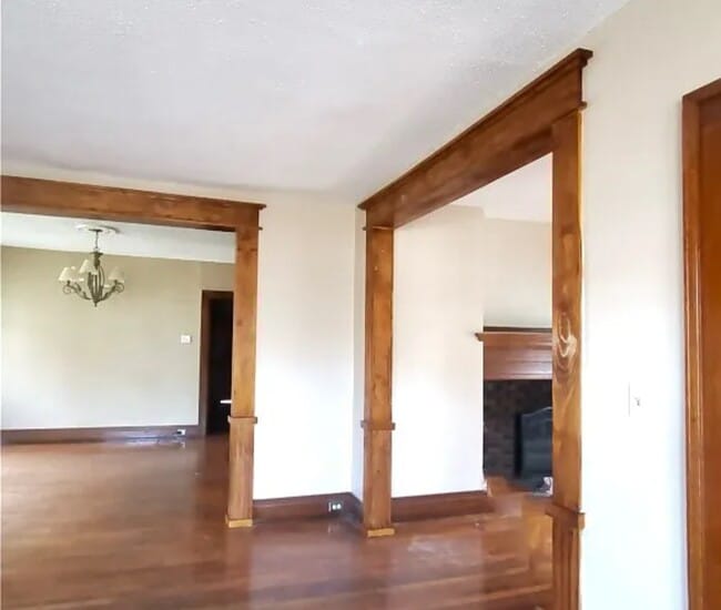 Photo - 425 Bird Ave Unit Upper Apt.