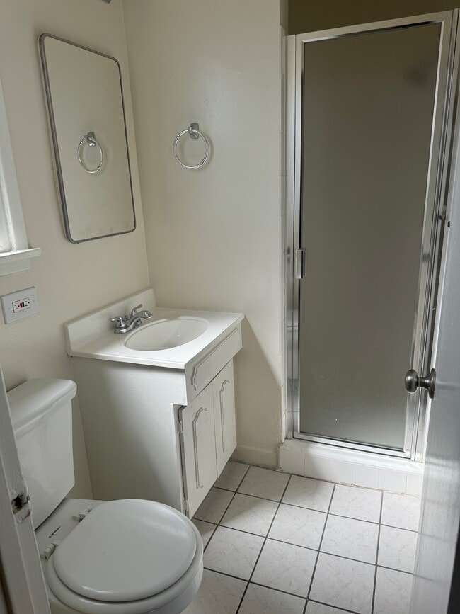 Photo - 1336 Berkeley St