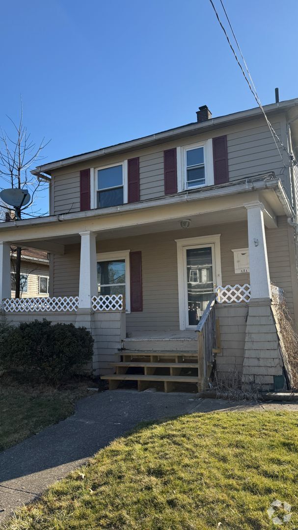 Building Photo - 3 bedroom single family home