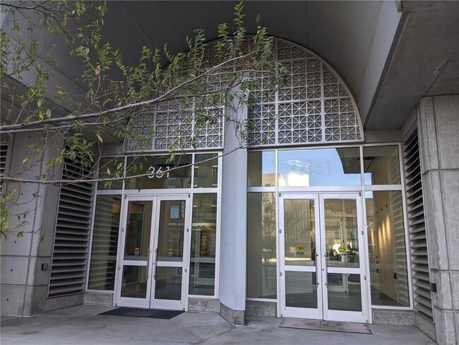 Photo - 361 17th St NW Unidad 1016