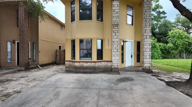 Photo - 3032 La Estancia Ln