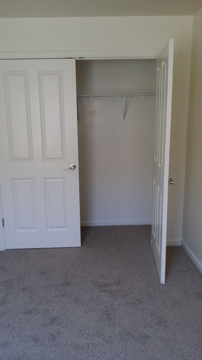 Photo - 1527 E Grand Blvd