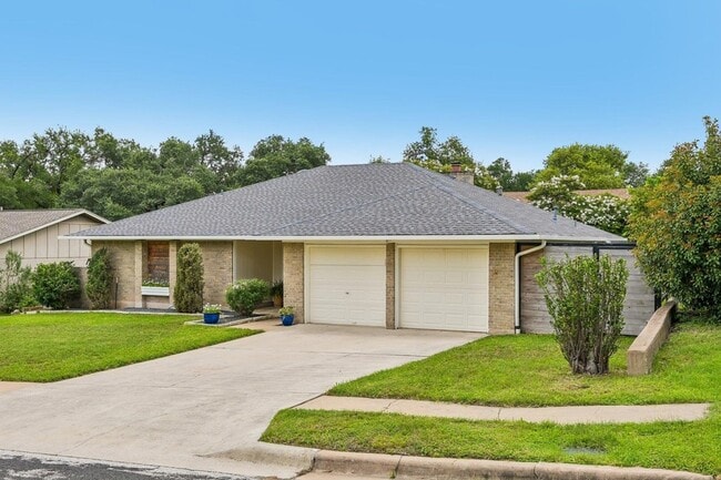Photo - 2717 Charlesworth Dr