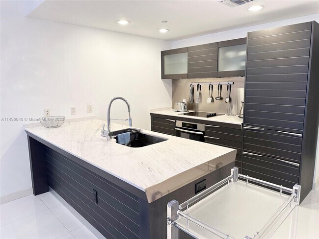 Photo - 200 S Biscayne Blvd Unit 4314