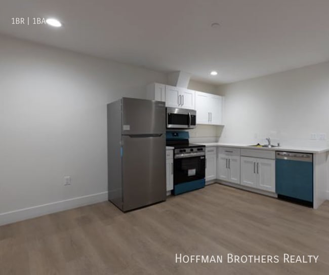 Photo - 7311 S Broadway