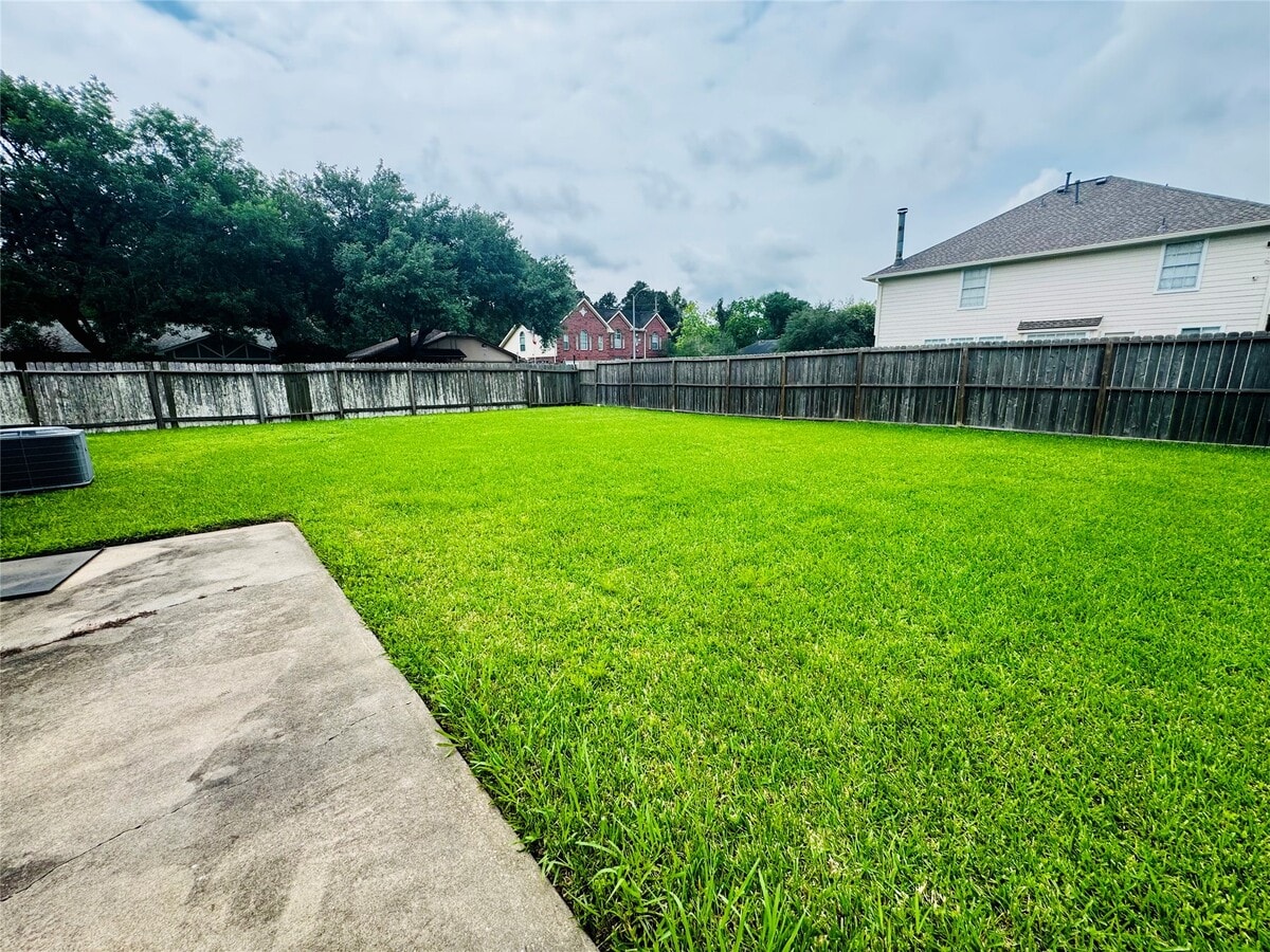 Photo - 17118 Amber Ridge Dr