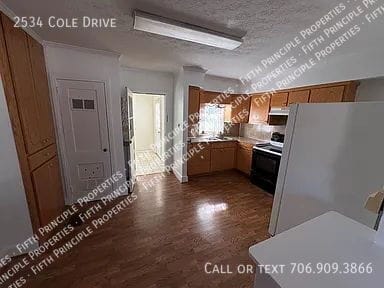 Photo - 2534 Cole Dr