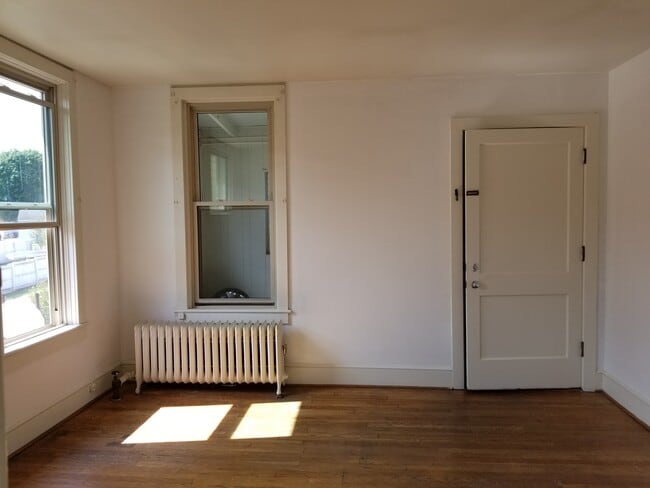 Photo - 583 Pleasant St. Unit 3