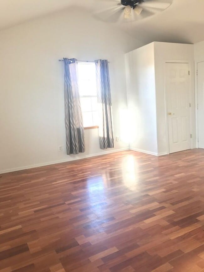 11095 E Meadow Dr Unit Guest House