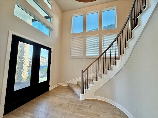 Photo - 1111 Luna Dr