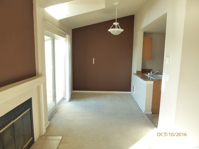 Photo - Charming 2 Bed 2 Bath Condo in Factoria