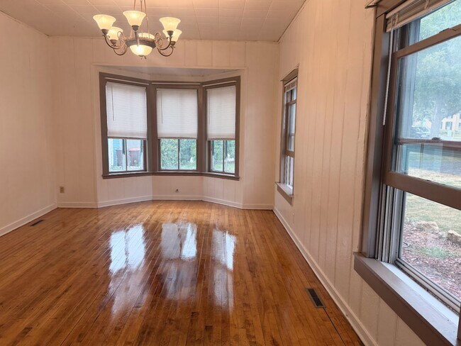 Photo - 414 2nd St W Unidad 414 w 2nd St