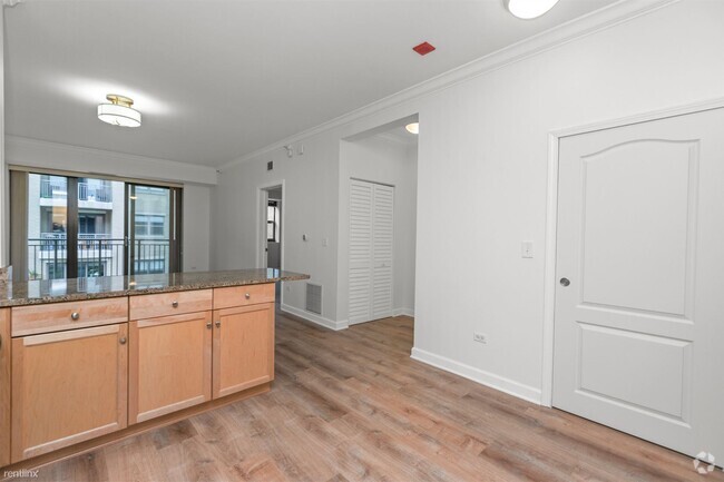 Building Photo - 1 br, 1 bath Condo - 1133 S State St