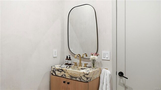 Photo - 8840 Ashcroft Ave