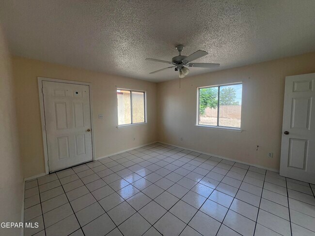 1008 Antonio St Unit Rear