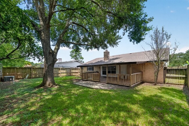 Photo - 16614 Blackhawk Blvd