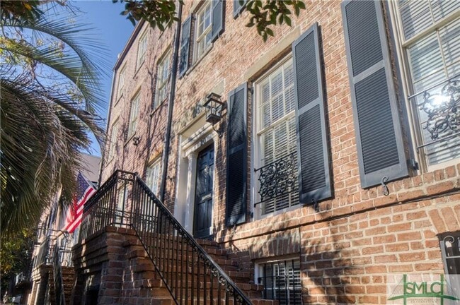 Photo - 20 E Macon St Unit 2nd Fl Level