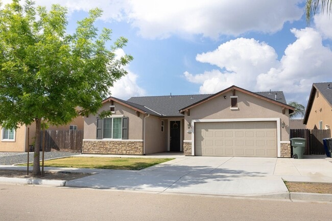Building Photo - Lovely 3 bedroom home for rent in Hanford CA