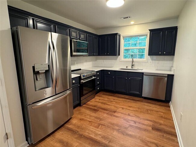 Photo - 67 Johnson Rd NW