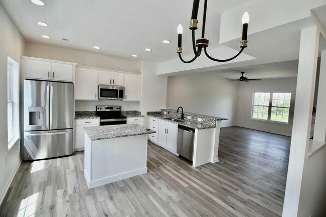 Photo - 1145 Appian Crossing Way